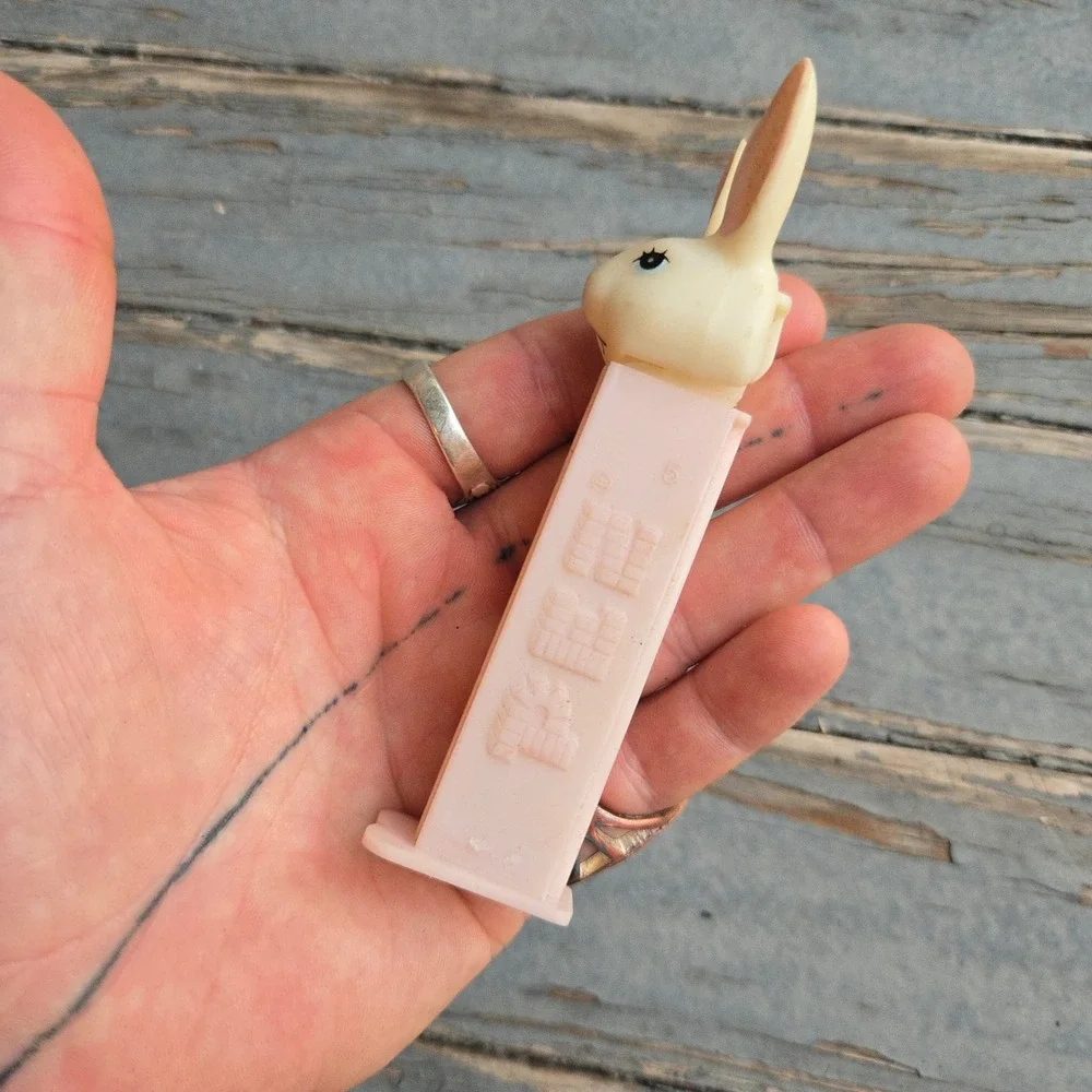 VTG Rabbit Pez Candy Dispenser Easter Bunny Pink Cream Slovenia No Feet Animal